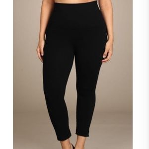 Plus Black High Waisted Crop Leggings